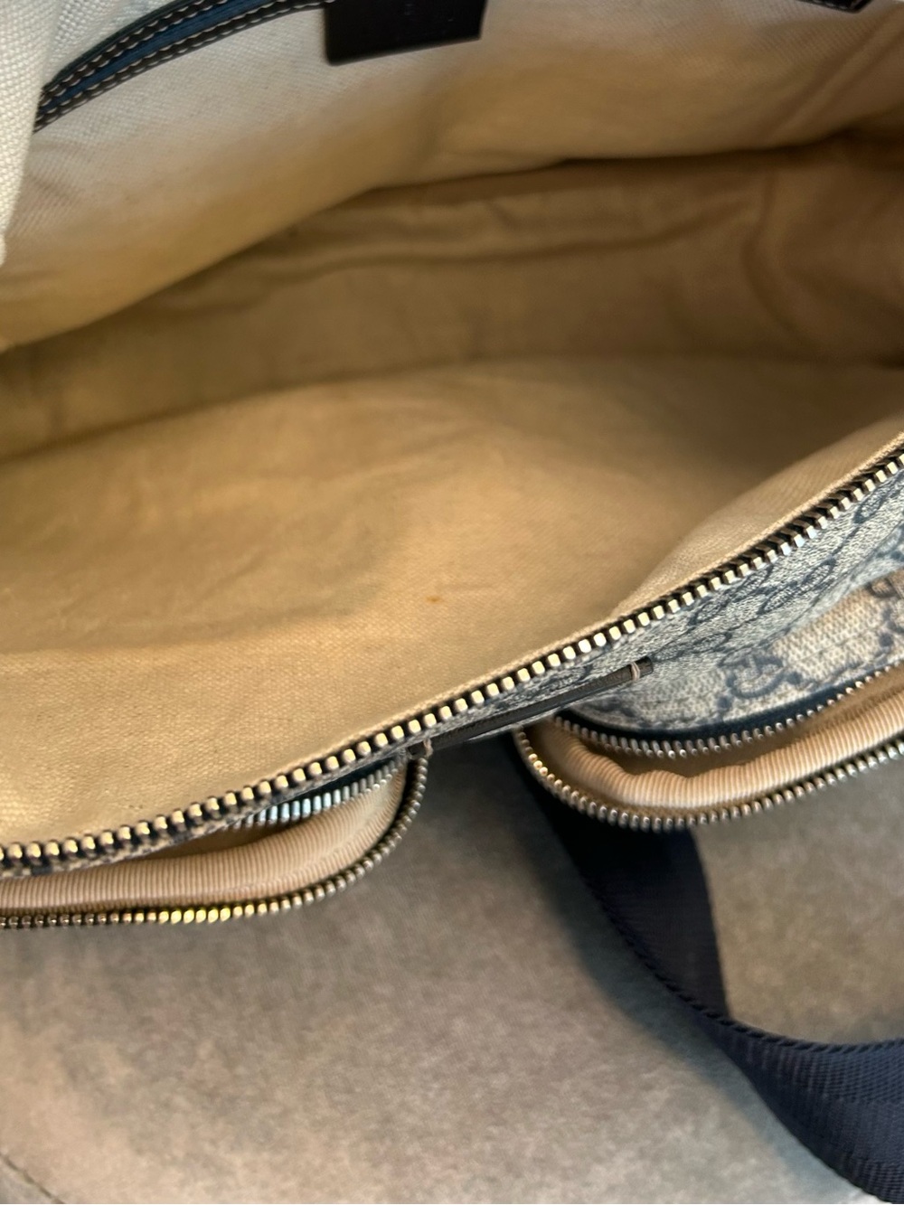 Gucci Vintage Monogram GG Supreme Messenger Bag beige blue coated canvas unisex - Picture 13 of 17